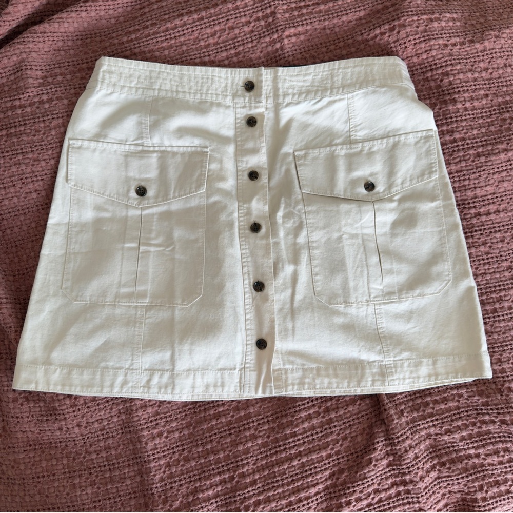 Banana Republic Cream Linen-Blend Skirt